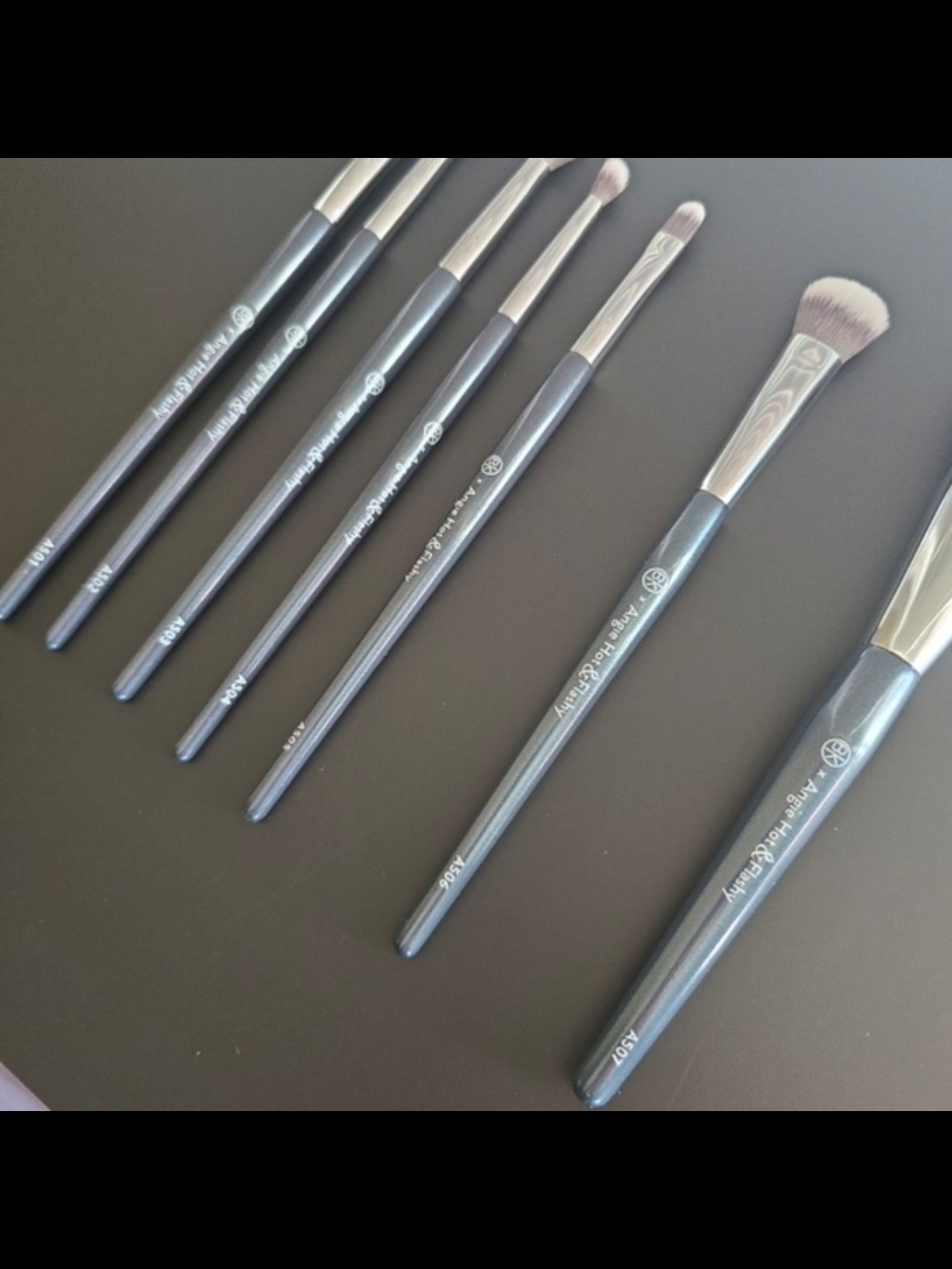 BK BEAUTY × Angie Hot & Flashy 7pc Brush Set - **FREE BRUSH W/PURCH!** - Picture 2 of 5